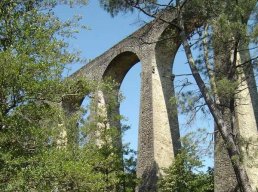 Randonnée pédestre à la journée - LE VIADUC DE DOULOVY