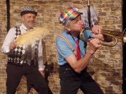 Chasseurs de bruits - La Compagnie Bleu Caravane