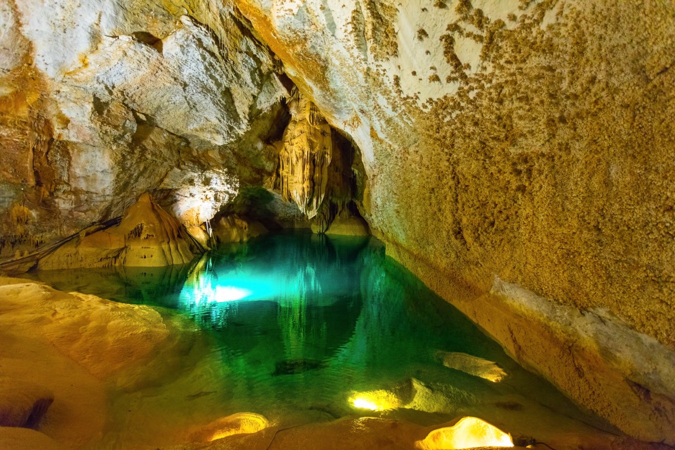 grotte-de-trabuc-mialet-les-grottes-visiter-office-de